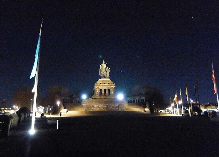 Schneeweischen, Coach House By The Pond Дом отдыха Hundsdorf